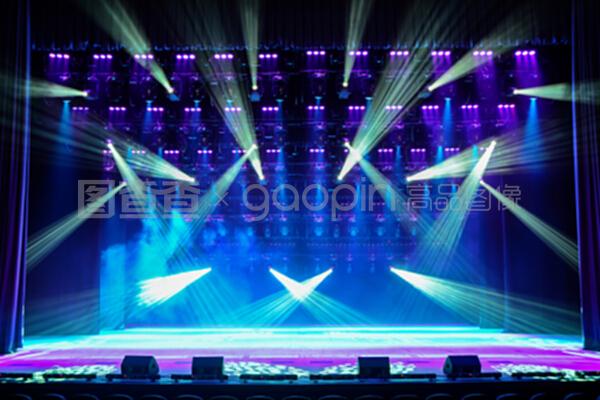 璀璨光影 燈光表演舞臺(tái)的藝術(shù)與技術(shù)融合